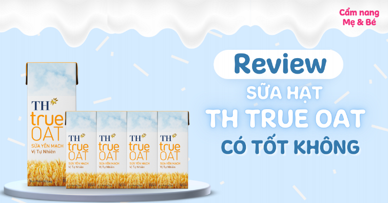 Một người mẹ đang kiểm tra hạn sử dụng và bao bì của thùng sữa TH True Milk 180ml